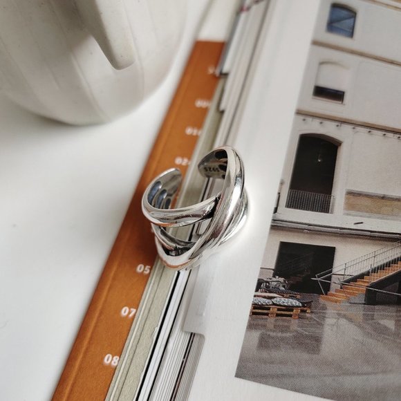 *NEW Gold/Sterling Silver Cross Adjustable Ring - Picture 4 of 11